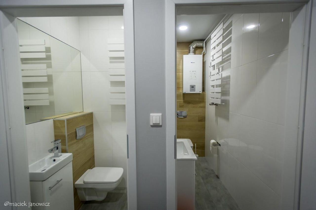 Apart-Invest Apartament Wiwi 2 シクラルスカ・ポレンバ エクステリア 写真